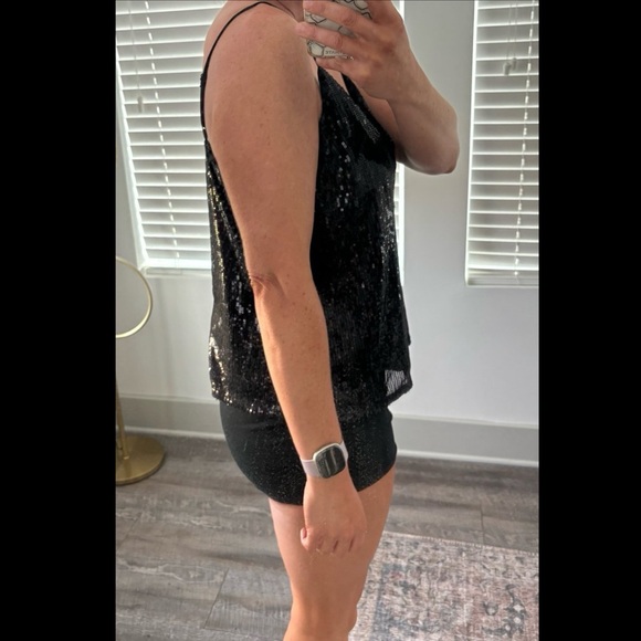 Black sequin camisole tank - Picture 4 of 6